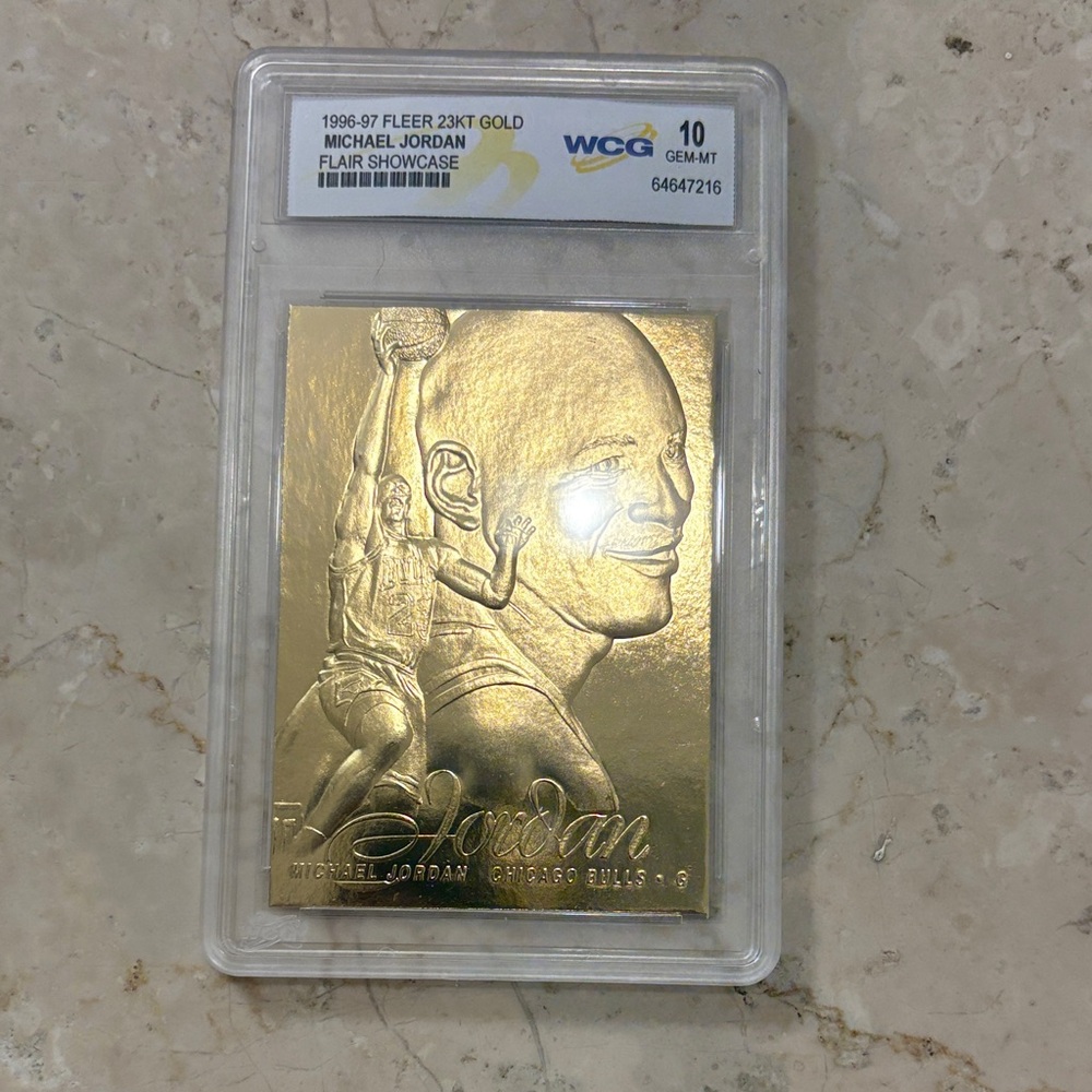23K Gold Michael Jordan Flair Showcase Card 1996-97 WCG graded 10